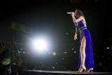th_44340_Selena_Gomez_Performance_at_Palacio_de_los_Deportes_in_Mexico_City_January_26_2012_45_122_170lo.jpg