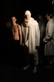 th_32729_Damir_Doma_Fall_Winter_2009_2010_Mens_Backstage_Pictures_11442_JPG_122_508lo.jpg
