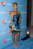 th_57345_celebrity-paradise.com_Rihanna_Pepsi_019_122_9lo.jpg