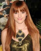 http://img264.imagevenue.com/loc181/th_850423671_BellaThorne_Journey2MysteriousIslandPremiere_22_122_181lo.jpg