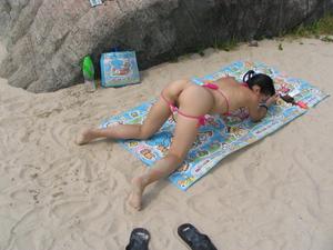 Asian Teen on the Beach -j419orxaxe.jpg