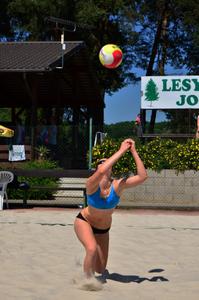 New Beach Volley Candids -o419kgntl1.jpg