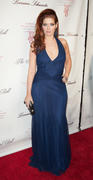 http://img264.imagevenue.com/loc460/th_238966747_DebraMessing10292013AngelBallinNYC15_122_460lo.JPG